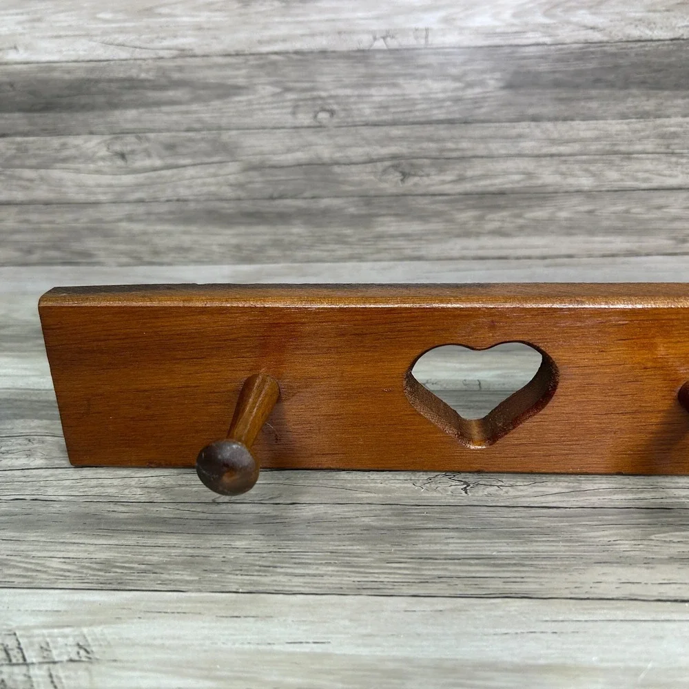 Heart Cut Out Wooden Peg Rack Coat Hat Rack Wall Hanging Country Rustic